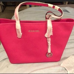 NWT Michael Kors Saffiano large tote hot pink/ fuschia